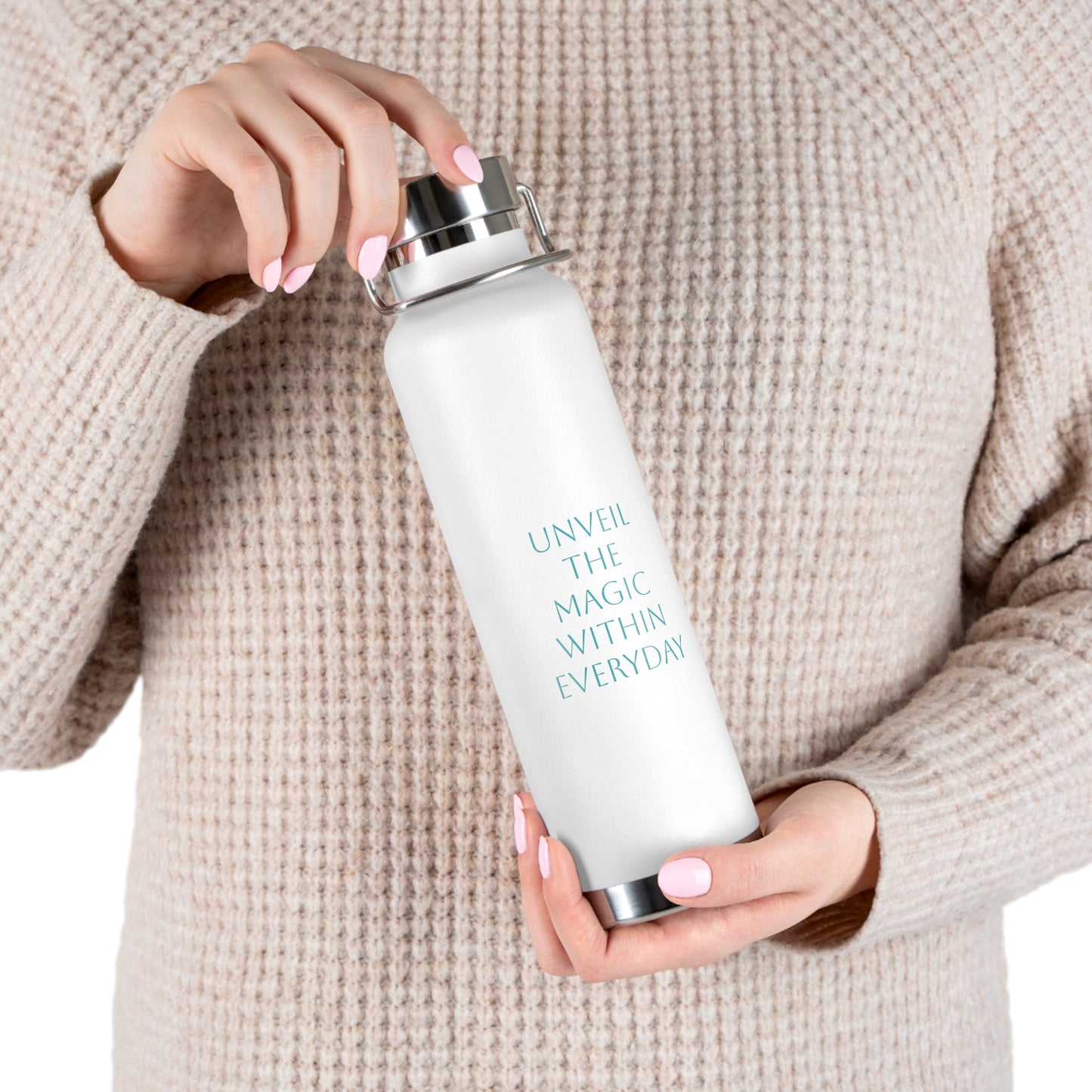 ✨🔮 Enchanted Copper Insulated Bottle – 22oz of Temperature Magic! 🔮✨